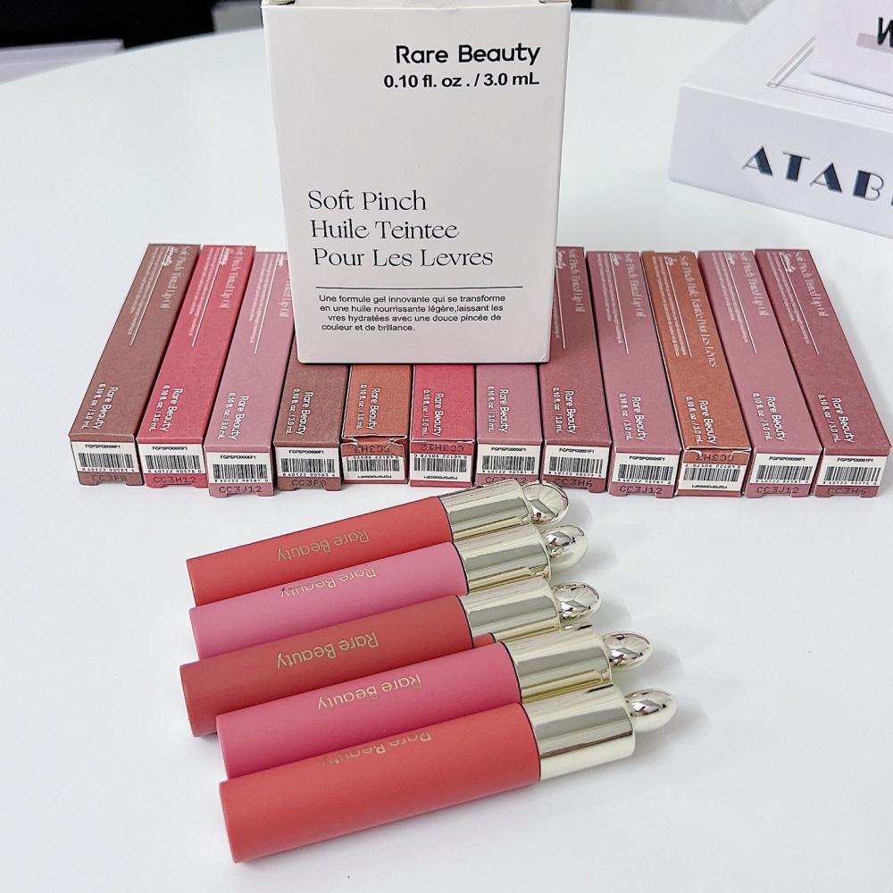 Huda Beauty Makeup Mini Kit - Rare Beauty Neuer glatter, flüssiger Lipgloss,