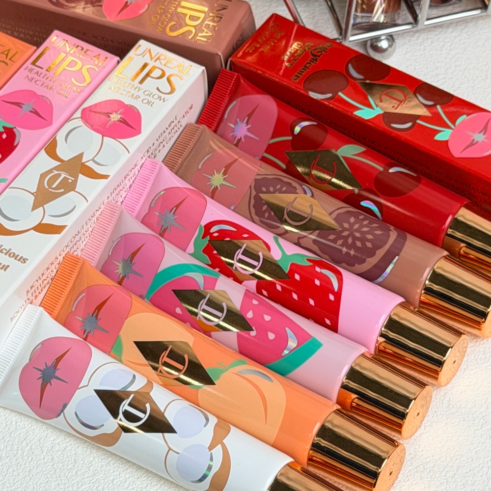 Charlotte Tilbury Lip Gloss Li – Huda Beauty Makeup Mini Kit Bewertung und Preis