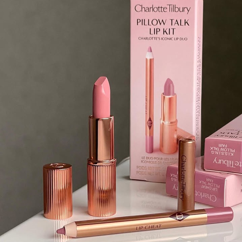 Charlotte Tilbury PILLOW TALK  – Huda Beauty Makeup Mini Kit Bewertung und Preis