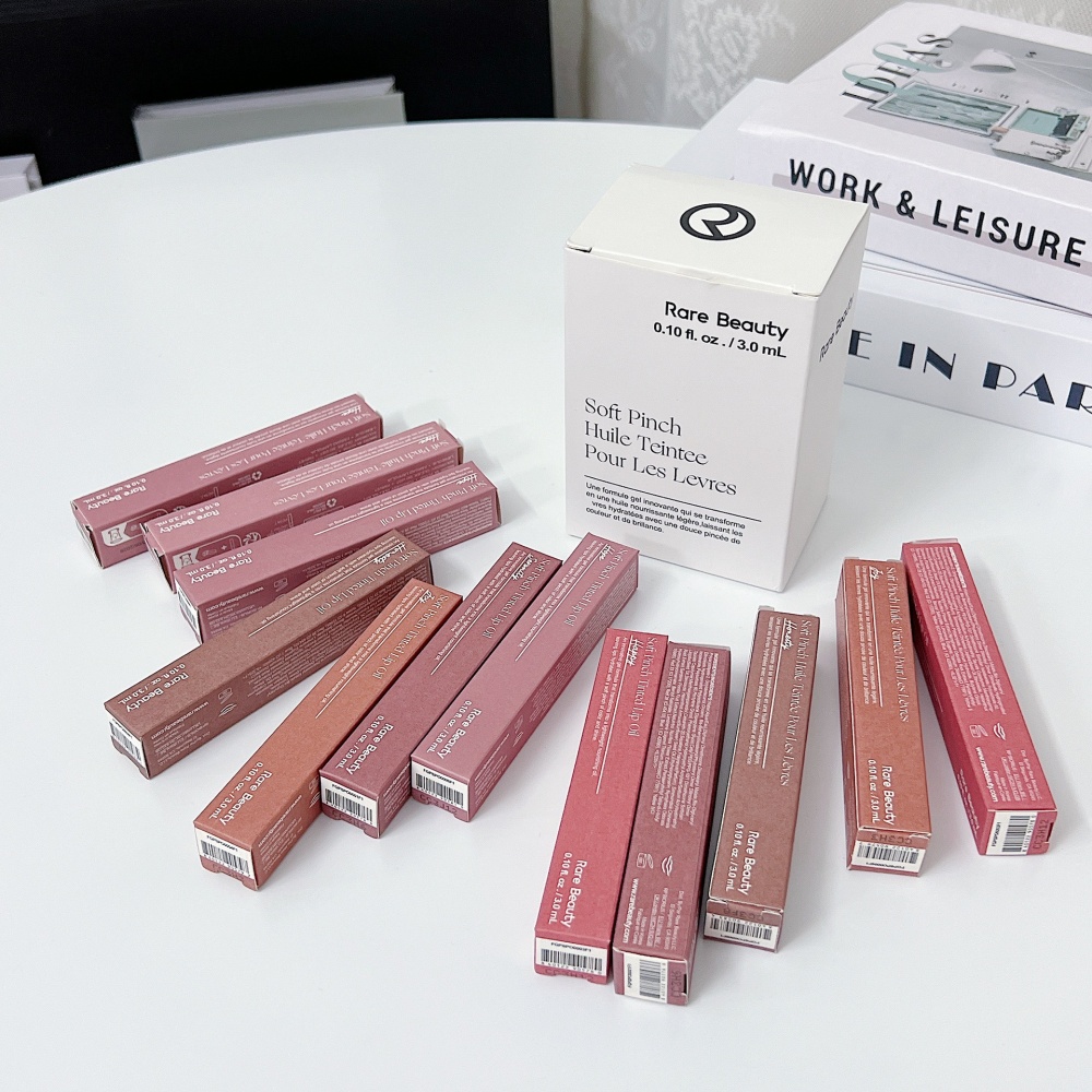 Rare Beauty Neuer glatter, flü – Huda Beauty Makeup Mini Kit Bewertung und Preis